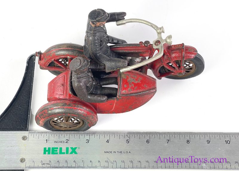 Hubley Cast Iron Indian Motorcycle with Cops <FONT COLOR="ff000 ">*SOLD*</font> - Image 14
