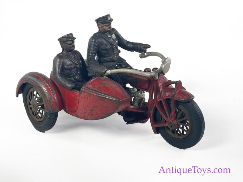 Hubley Cast Iron Indian Motorcycle with Cops <FONT COLOR="ff000 ">*SOLD*</font> - Image 7