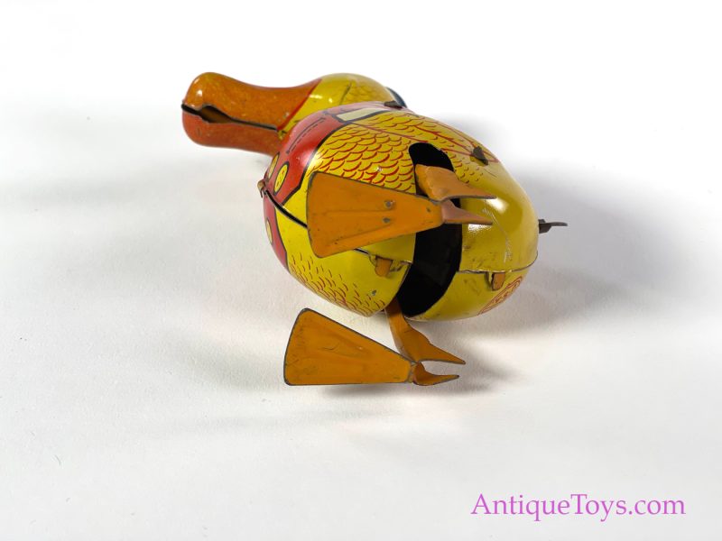 J. Chein Tin Lithographed Windup #102 Walking “Donald” Duck Toy for Sale - Image 2