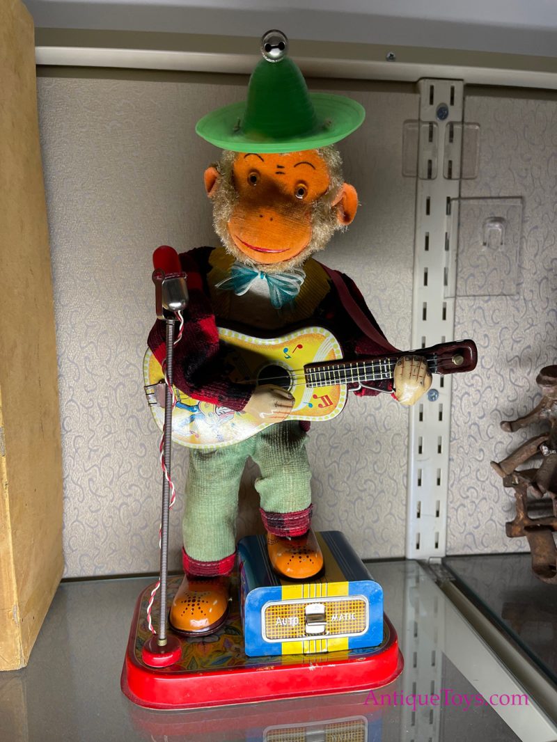 ALPS Tin Lithographed Battery Operated "Rock N Roll Monkey" Fuzzy Elvis!! with Box <FONT COLOR="ff000 ">*SOLD*</font> - Image 14