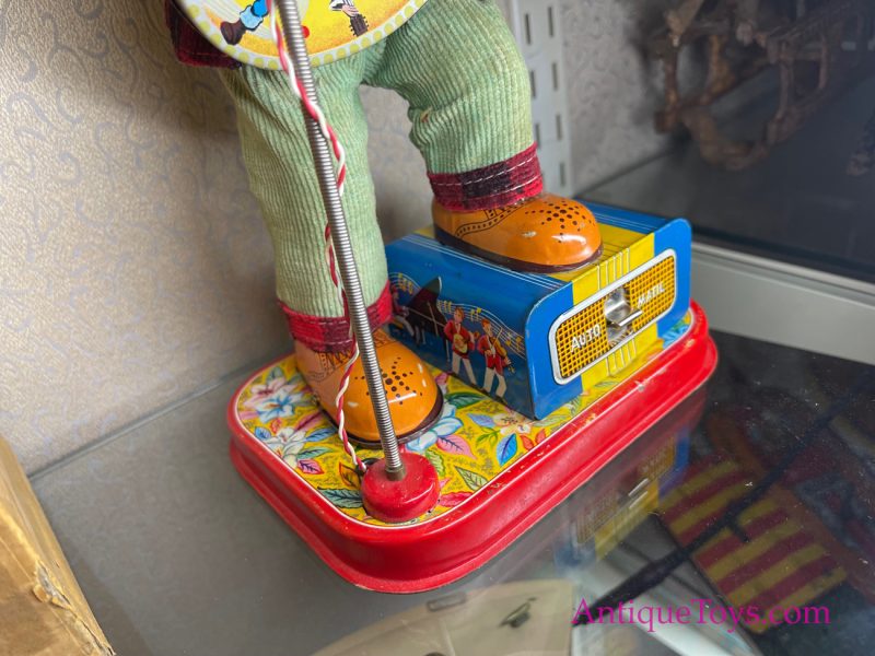 ALPS Tin Lithographed Battery Operated "Rock N Roll Monkey" Fuzzy Elvis!! with Box <FONT COLOR="ff000 ">*SOLD*</font> - Image 12