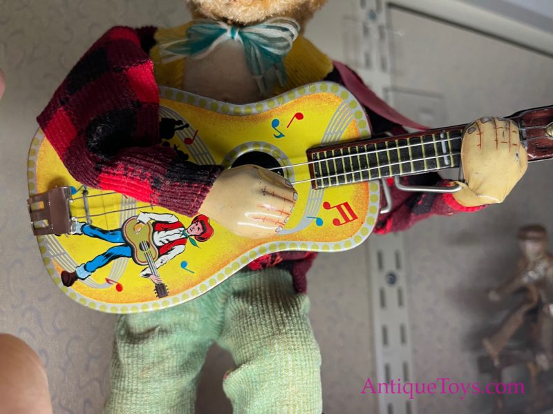 ALPS Tin Lithographed Battery Operated "Rock N Roll Monkey" Fuzzy Elvis!! with Box <FONT COLOR="ff000 ">*SOLD*</font> - Image 11