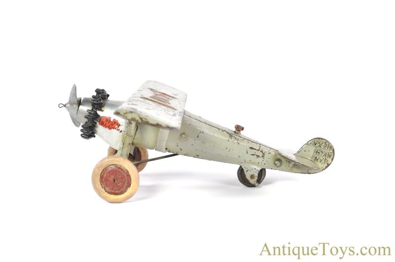 Hubley Cast Iron Spirit of St. Louis "Lindy" Plane with Working Propeller <FONT COLOR="ff000 ">*SOLD*</font> - Image 9