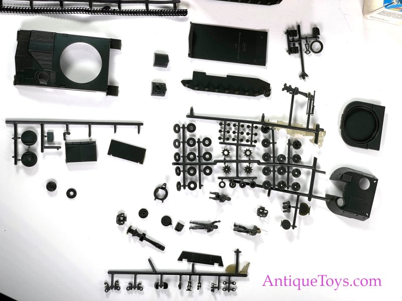 Vintage Tank and Half Track Model Kits <FONT COLOR="ff000 ">*SOLD*</font> - Image 17