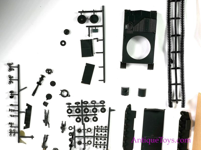 Vintage Tank and Half Track Model Kits <FONT COLOR="ff000 ">*SOLD*</font> - Image 14