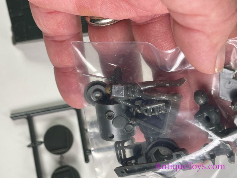 Vintage Tank and Half Track Model Kits <FONT COLOR="ff000 ">*SOLD*</font> - Image 12