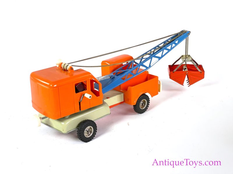 Gama Toys Tin Lithographed Crane Truck in Box Vintage Toy for Sale <FONT COLOR="ff000 ">*SOLD*</font> - Image 5