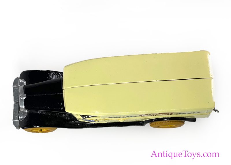 Arcade Toys Cast Iron Hathaway's International Van Toy <FONT COLOR="ff000 ">*SOLD*</font> - Image 2