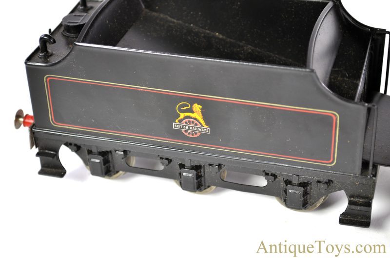 Bassett-Lowke O Gauge Steam 6660/0 L.N.E.R. 2-6-0 "Mogul" Model Express Locomotive and Tender with Train Cars in Box <FONT COLOR="ff000 ">*SOLD*</font> - Image 8