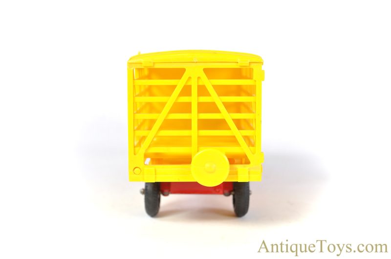 Hubley Toys Diecast and Plastic No. 361-59 Livestock Hauler <FONT COLOR="ff000 ">*SOLD*</font> - Image 7