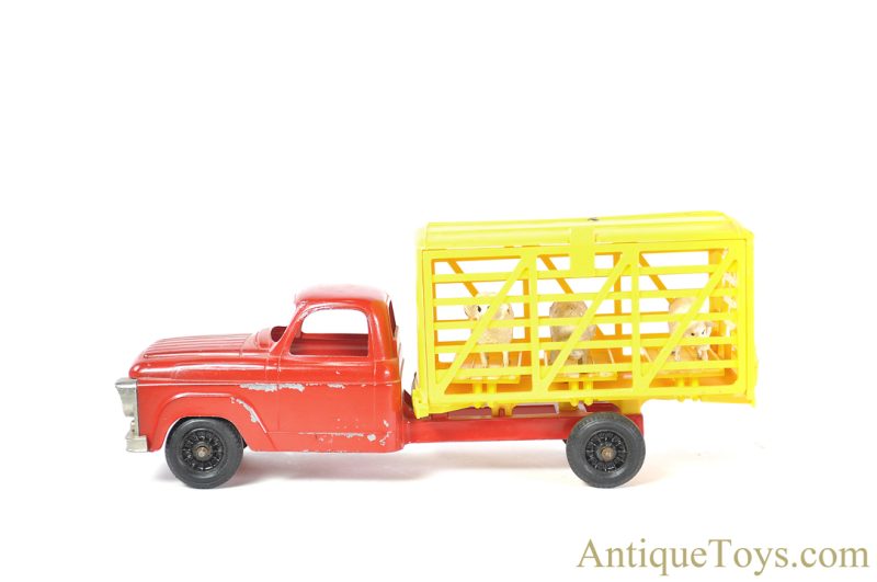 Hubley Toys Diecast and Plastic No. 361-59 Livestock Hauler <FONT COLOR="ff000 ">*SOLD*</font> - Image 2