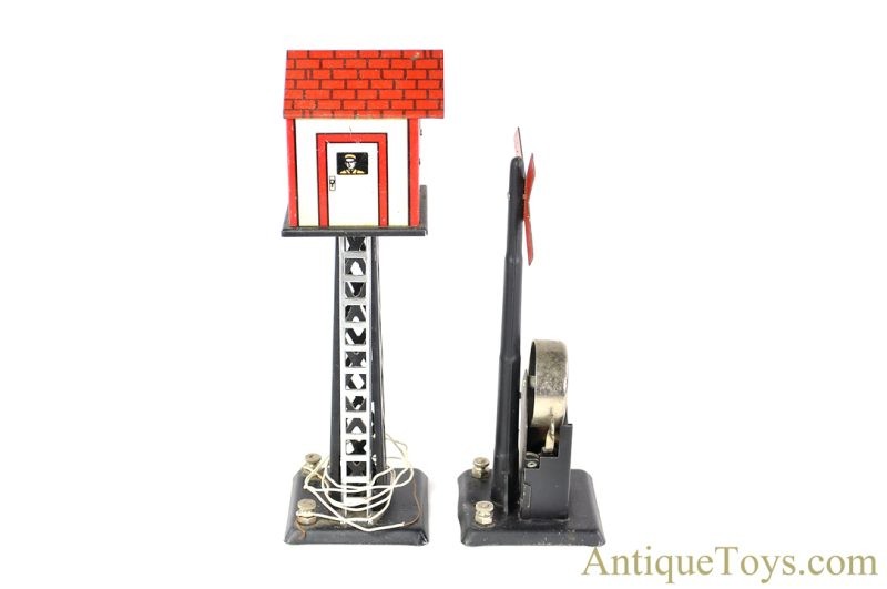 Marx Tin Lithographed Marlines #413 "Switchman's Tower" in Box & Railroad Crossing Sign Train Accessories <FONT COLOR="ff000 ">*SOLD*</font> - Image 5