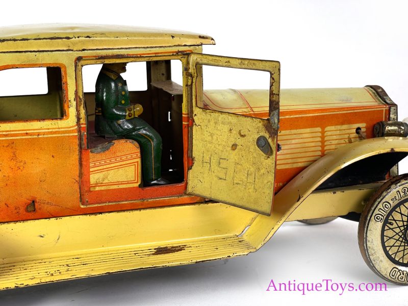 Tippco Toys Company (Tipp & Co., TCO) Tin Lithographed Windup T.C.975 Coupe <FONT COLOR="ff000 ">*SOLD*</font> - Image 11