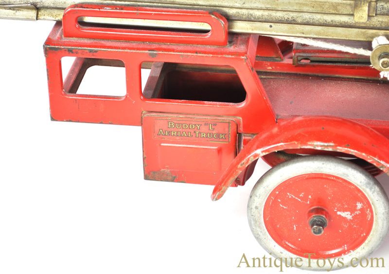 Buddy L Pressed Steel Fire Engine "CFD Buddy "L" Aerial Ladder" Fire Truck <FONT COLOR="ff000 ">*SOLD*</font> - Image 8