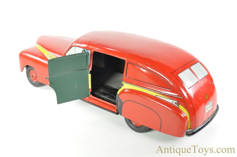 Wyandotte Toys All Metal Products Co. Pressed Steel Lithographed WY-1010 "Toytown Delivery" Delivery Vehicle <FONT COLOR="ff000 ">*SOLD*</font> - Image 3