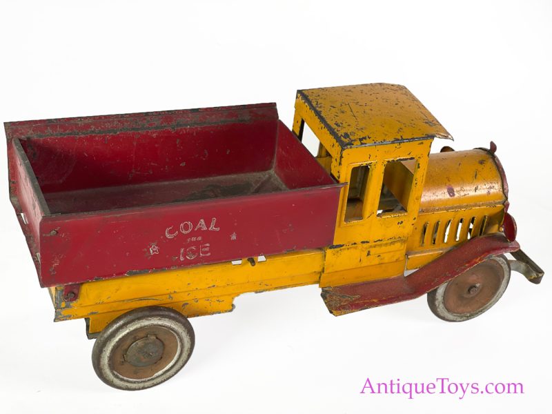 Dayton Friction Toy Works ca. 1925 Pressed Steel Coal & Ice Truck <FONT COLOR="ff000 ">*SOLD*</font> - Image 4
