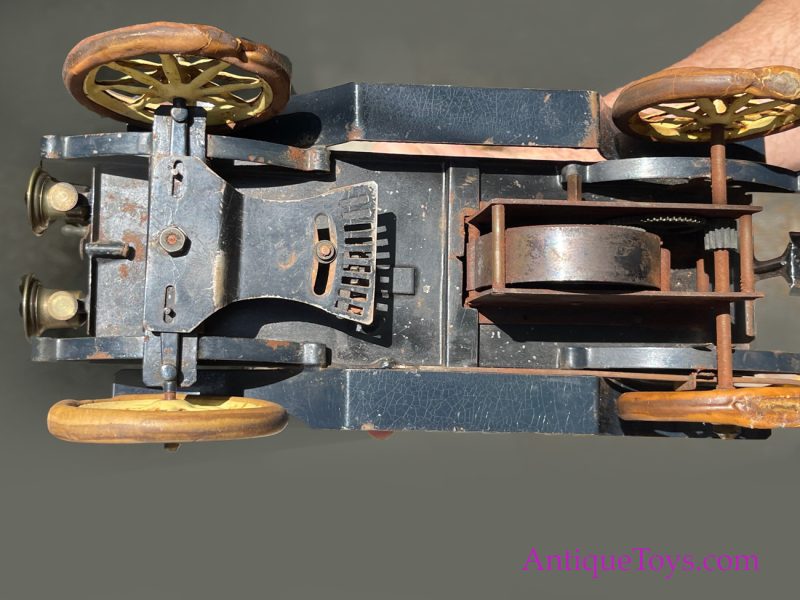 Marklin/Gebrüder Maerklin Tin Hand-Painted Windup Sedan <FONT COLOR="ff000 ">*SOLD*</font> - Image 2