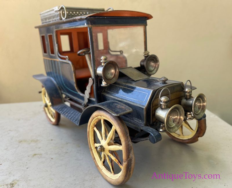 Marklin/Gebrüder Maerklin Tin Hand-Painted Windup Sedan <FONT COLOR="ff000 ">*SOLD*</font> - Image 7