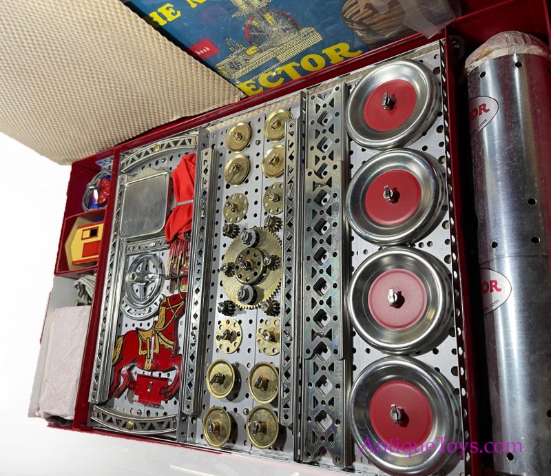 AC Gilbert Erector Set 10 1/2 with Parachute <FONT COLOR="ff000 ">*SOLD*</font> - Image 3