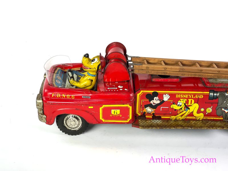 Marx Linemar Tin Lithographed Fire Truck No. 6 Walt Disney's Donald and Disneyland Characters for Sale <FONT COLOR="ff000 ">*WANTED*</font> - Image 3