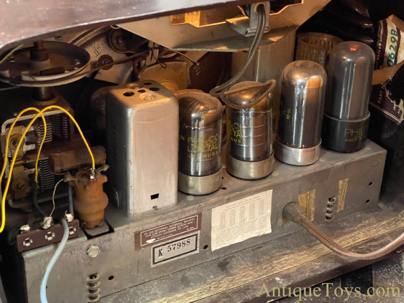 Philco Corporation ca. 1948 Model 48-460 115V 30W AC/DC AM "Hippo" Table Radio <FONT COLOR="ff000 ">*SOLD*</font> - Image 6