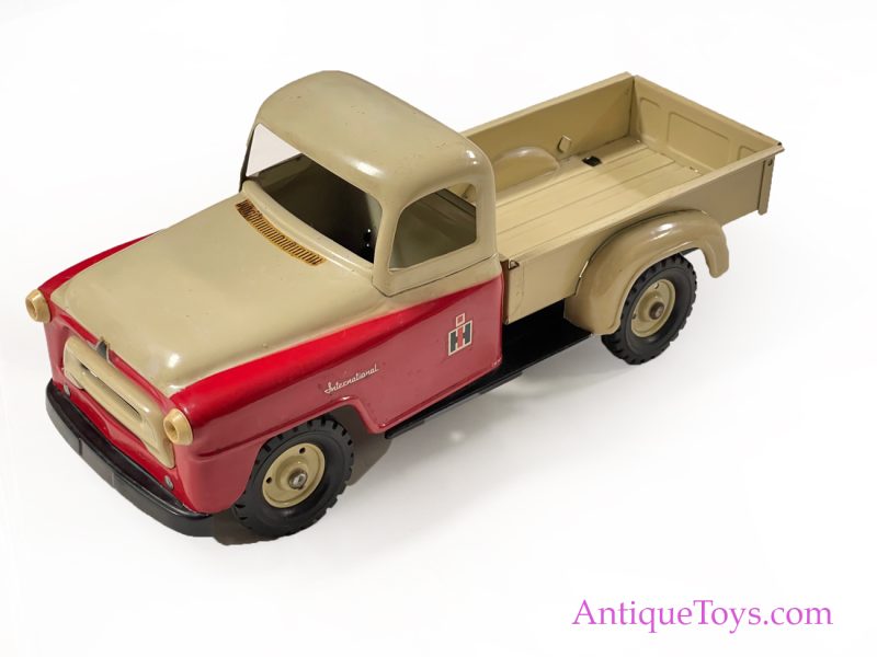 Eska Company Inc./Tru-Scale Pressed Steel International Harvester (IH) "International Pick-Up Truck" in Box <FONT COLOR="ff000 ">*SOLD*</font> - Image 5