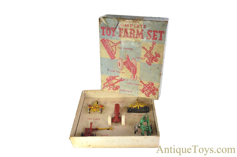 Arcade Cast Iron "Wards Complete Toy Farm Set" in Box <FONT COLOR="ff000 ">*SOLD*</font>