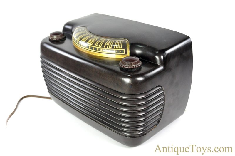 Philco Corporation ca. 1948 Model 48-460 115V 30W AC/DC AM "Hippo" Table Radio <FONT COLOR="ff000 ">*SOLD*</font> - Image 4