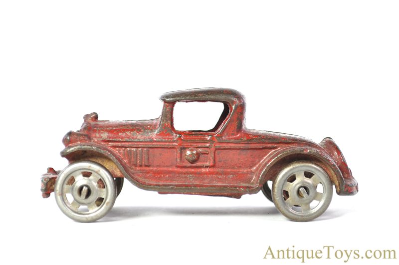 A.C. Williams ca. 1925 Cast Iron Pierce Arrow Model 8 Coupe <FONT COLOR="ff000 ">*SOLD*</font> - Image 2