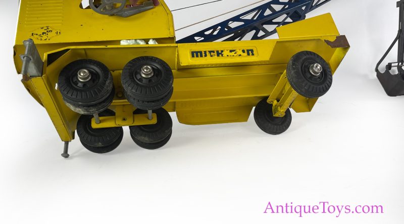 Nylint Tool & Manufacturing Pressed Steel Clark "Michigan" T-24 Crane <FONT COLOR="ff000 ">*SOLD*</font> - Image 11