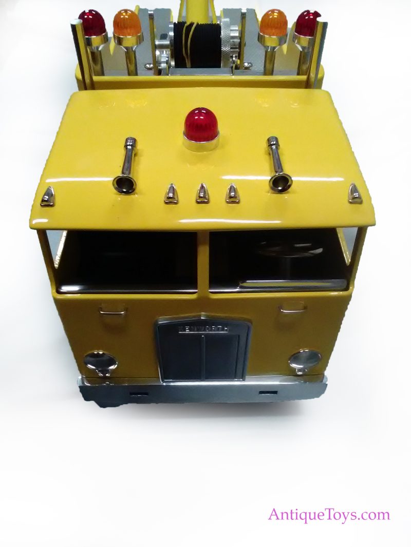 Fred Thompson Smith Miller, Inc. “Smitty Toys” Tow Truck <FONT COLOR="ff000 ">*SOLD*</font> - Image 3