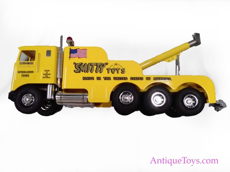 Fred Thompson Smith Miller, Inc. “Smitty Toys” Tow Truck <FONT COLOR="ff000 ">*SOLD*</font>