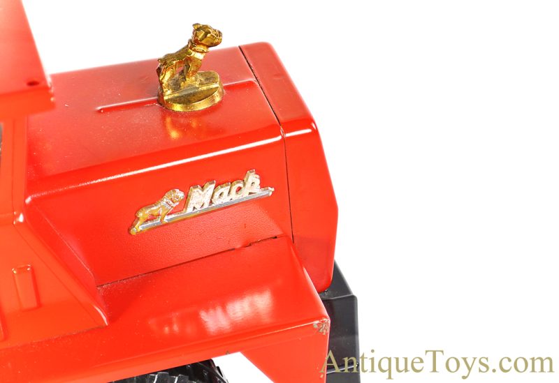 Buddy L Pressed Steel #5812 Heavy-Duty Hydraulic Mack Dump Truck <FONT COLOR="ff000 ">*SOLD*</font> - Image 9