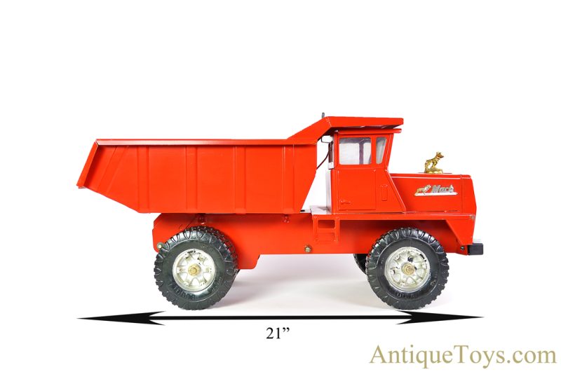 Buddy L Pressed Steel #5812 Heavy-Duty Hydraulic Mack Dump Truck <FONT COLOR="ff000 ">*SOLD*</font> - Image 10