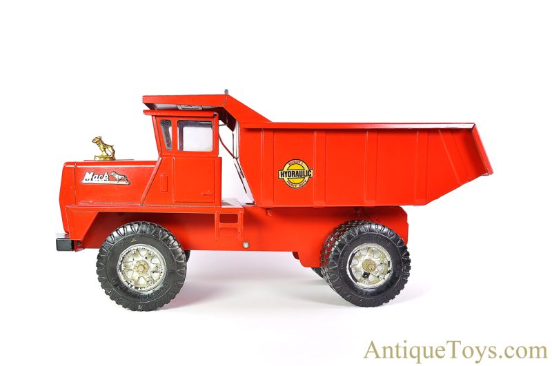 Buddy L Pressed Steel #5812 Heavy-Duty Hydraulic Mack Dump Truck <FONT COLOR="ff000 ">*SOLD*</font>