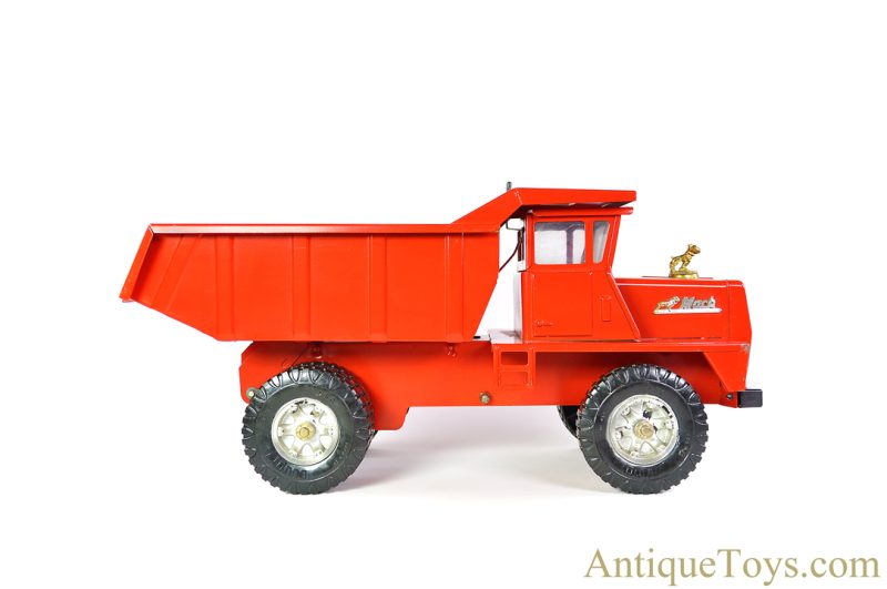 Buddy L Pressed Steel #5812 Heavy-Duty Hydraulic Mack Dump Truck <FONT COLOR="ff000 ">*SOLD*</font> - Image 3
