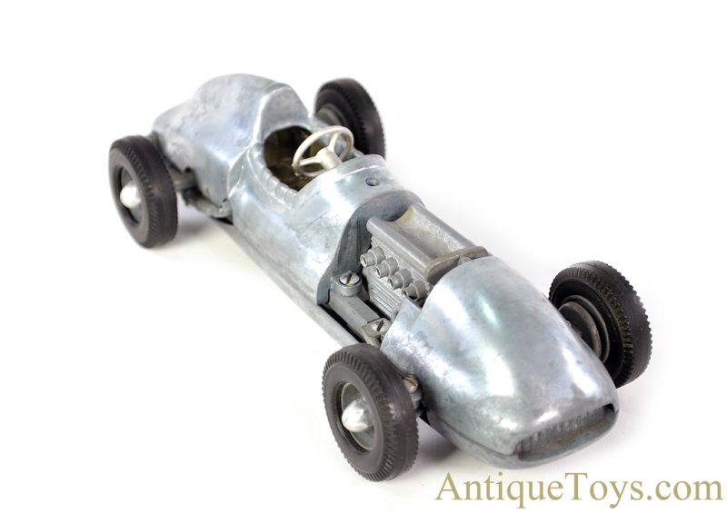 Hubley ca. 1950s #852K-300 Metal Model Kit Unpainted Indianapolis 500 Racer Kit Car <FONT COLOR="ff000 ">*SOLD*</font> - Image 3