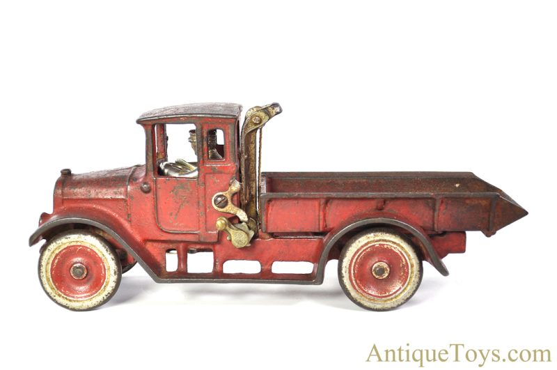 Arcade Cast Iron #211-R Red Baby International Harvester Dump Truck <FONT COLOR="ff000 ">*SOLD*</font> - Image 2