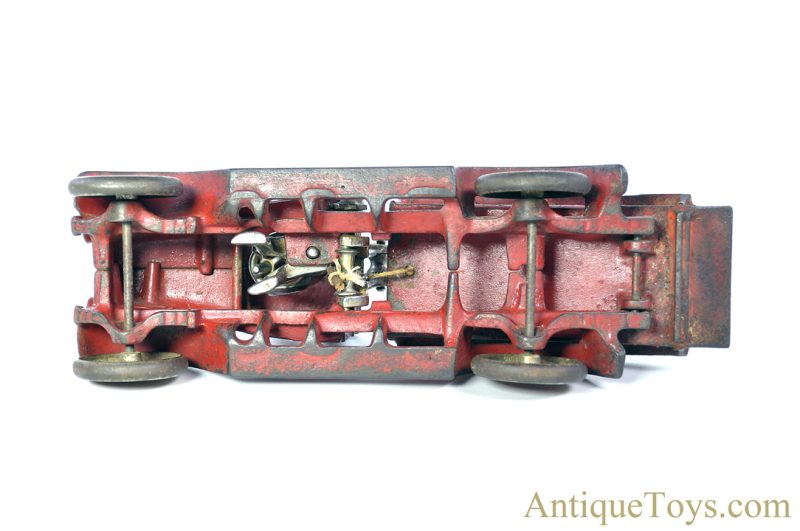 Arcade Cast Iron #211-R Red Baby International Harvester Dump Truck <FONT COLOR="ff000 ">*SOLD*</font> - Image 4
