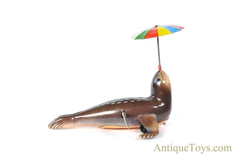 Arnold Tin Lithographed Windup #940 "Phoque Jongleur" French Juggling Seal Toy in Box <FONT COLOR="ff000 ">*SOLD*</font> - Image 2
