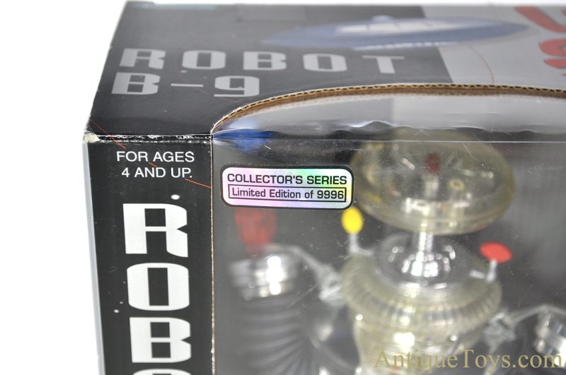 Trendmasters, Inc. Battery Operated Collectors Series/Limited Edition Lost in Space The Classic Series Robot B-9 in Box <FONT COLOR="ff000 ">*SOLD*</font> - Image 4
