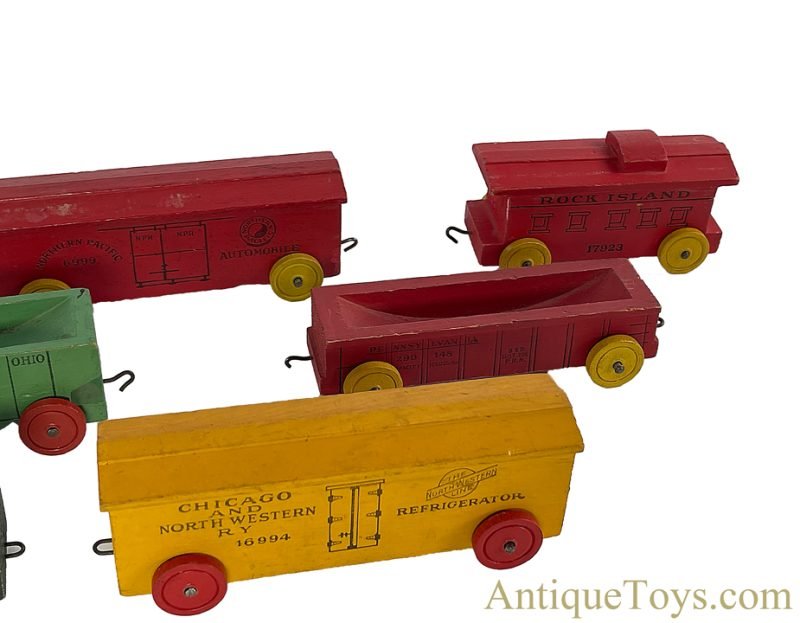 Strombeck-Becker Mfg. Co. ca. 1950s Wooden Rock Island, Northwestern Line, Chesapeake & Ohio, Pennsylvania, Northern Pacific Train Set <FONT COLOR="ff000 ">*SOLD*</font> - Image 4