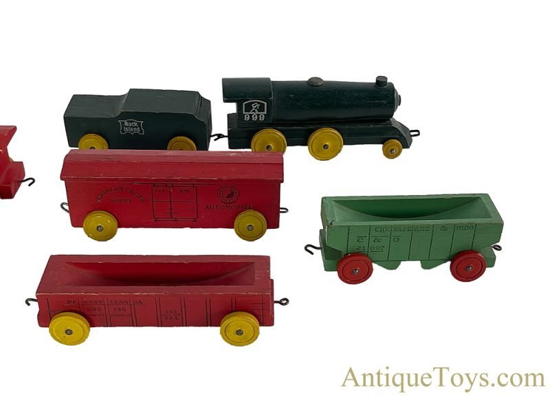 Strombeck-Becker Mfg. Co. ca. 1950s Wooden Rock Island, Northwestern Line, Chesapeake & Ohio, Pennsylvania, Northern Pacific Train Set <FONT COLOR="ff000 ">*SOLD*</font> - Image 5