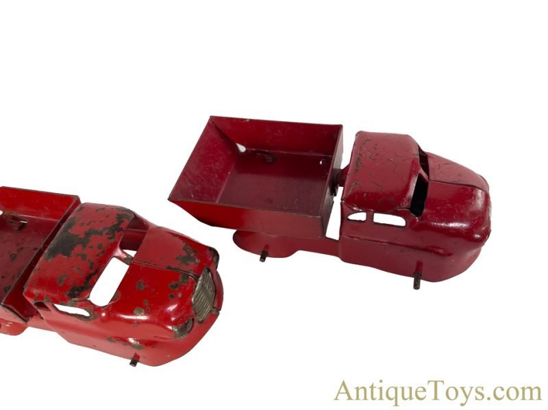 Wyandotte Toys All Metal Products Company ca. 1930s Pressed Steel Dump Truck Set of 2 <FONT COLOR="ff000 ">*SOLD*</font> - Image 5