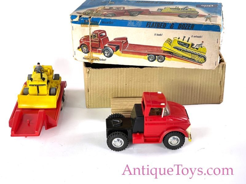 Daisy Mfg. Co. Plastic No. 70 "Flatbed & Dozer" in Box <FONT COLOR="ff000 ">*SOLD*</font> - Image 2