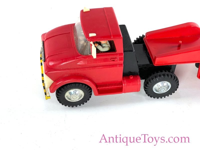 Daisy Mfg. Co. Plastic No. 70 "Flatbed & Dozer" in Box <FONT COLOR="ff000 ">*SOLD*</font> - Image 5