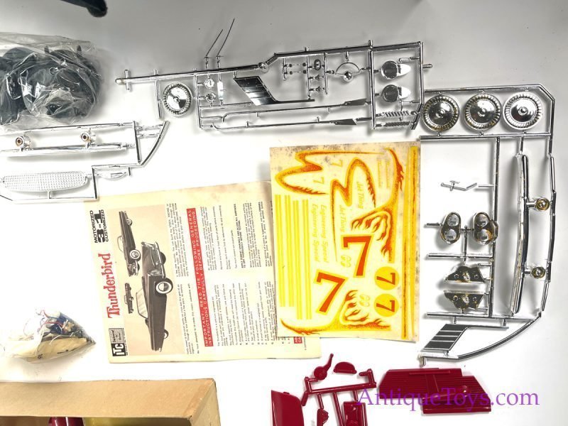 Ideal Toy Company (ITC) ca. 1960s Plastic "Thunderbird Motorized 3-in-1 Customized" Model Car in Box <FONT COLOR="ff000">*SOLD*</font> - Image 6