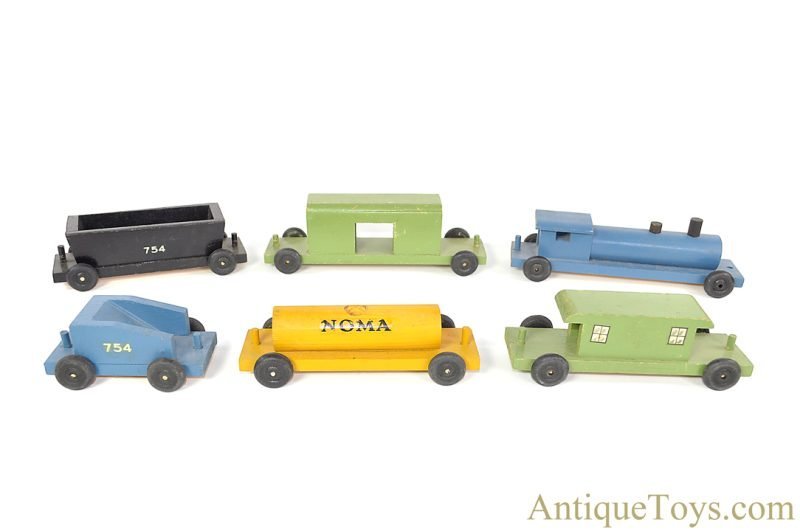NOMA Toys Wooden #754 "Noma Woodies" Train Set in Box for Sale - Image 3