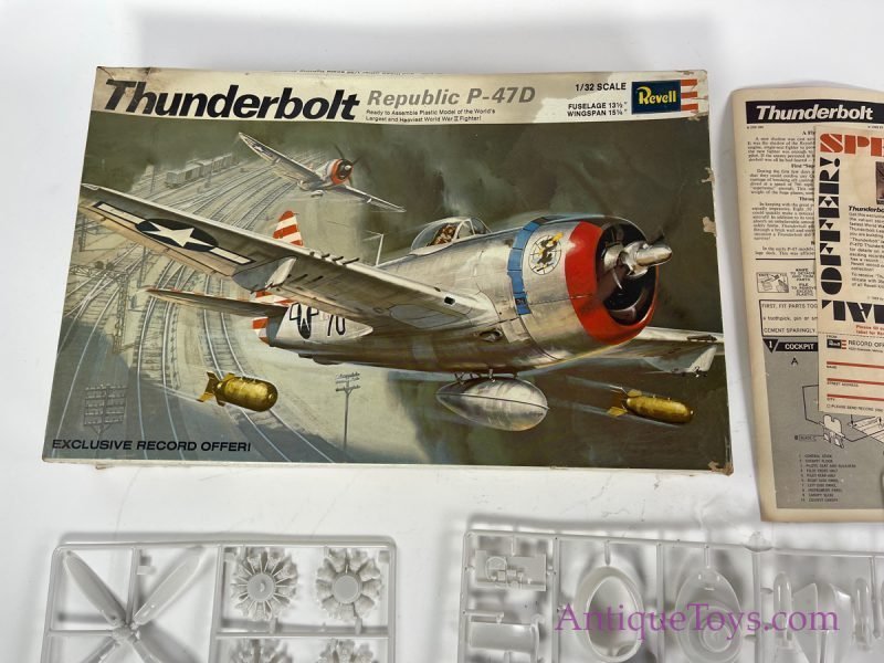 Revell, Inc. Plastic Official 1/32 Scale Model Thunderbolt Republic P-47D in Box for Sale - Image 5