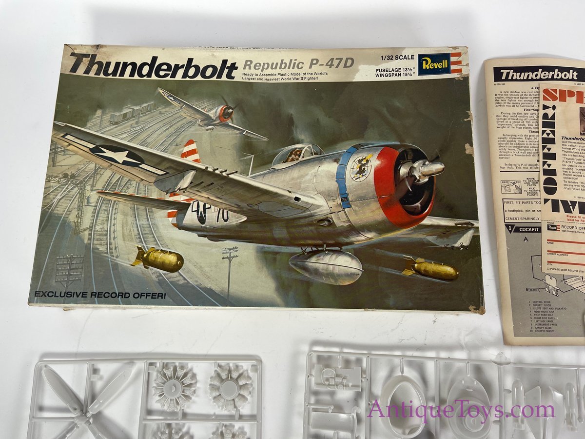 Revell, Inc. Plastic Official 1/32 Scale Model Thunderbolt Republic P ...